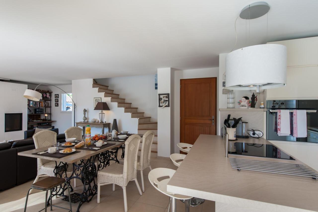 Villa Deidiere 6Pers/Piscine/Petanque/Clim Saint-Cyr-sur-Mer Kültér fotó